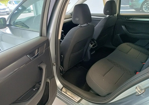 Skoda Superb cena 74900 przebieg: 149999, rok produkcji 2020 z Poznań małe 466
